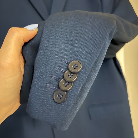 Mens suit from H&M - Picture 2 of 6